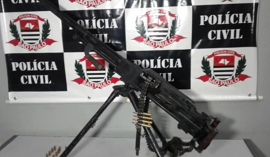 Ladrões furtam 13 armas antiaéreas do arsenal de Guerra do Exército